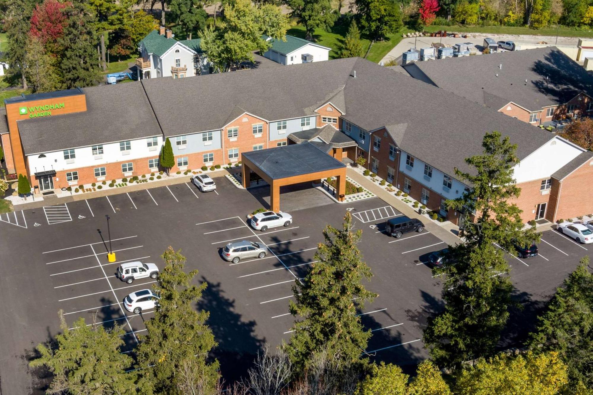 Wyndham Garden Galena Hotel & Day Spa Exteriör bild