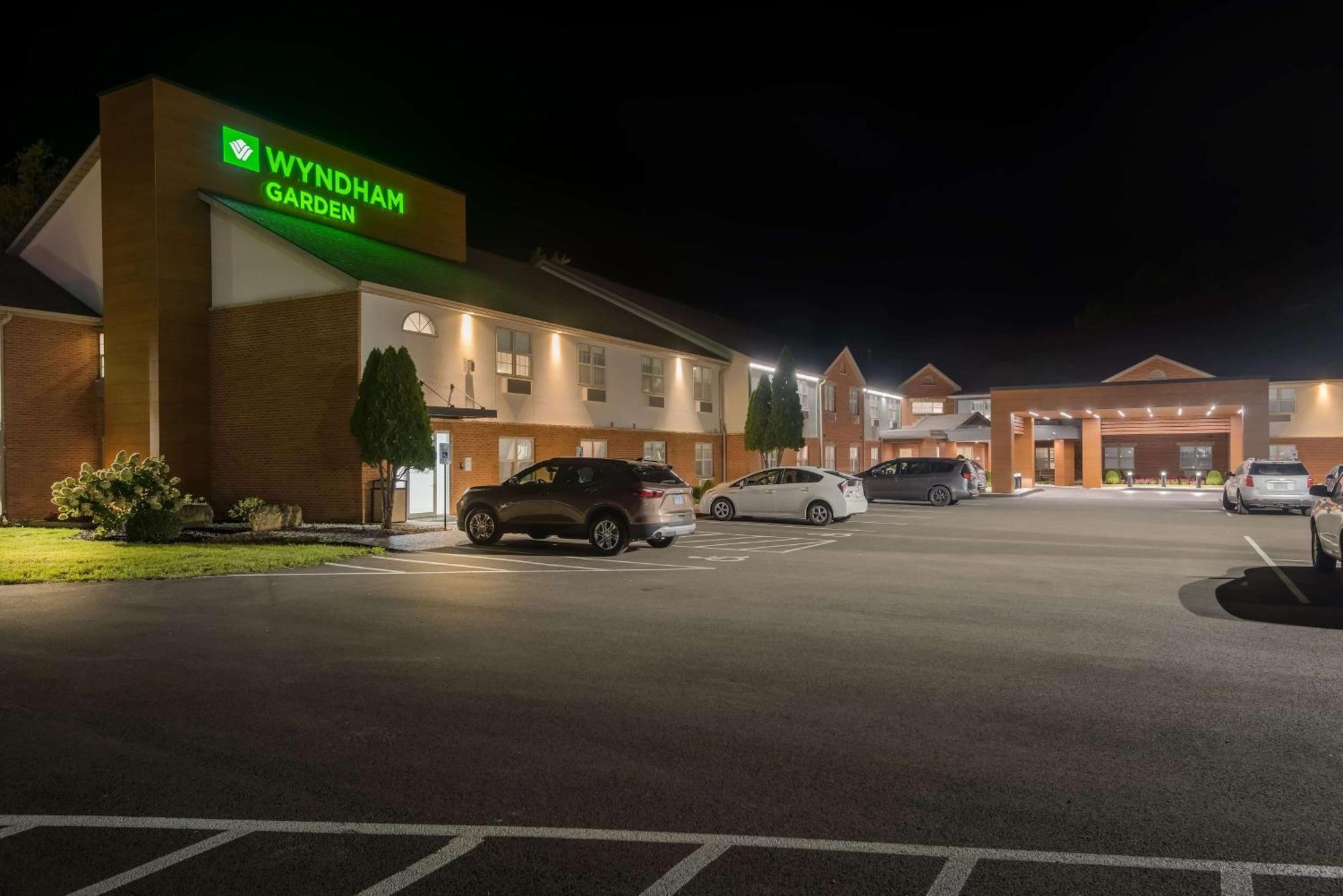 Wyndham Garden Galena Hotel & Day Spa Exteriör bild